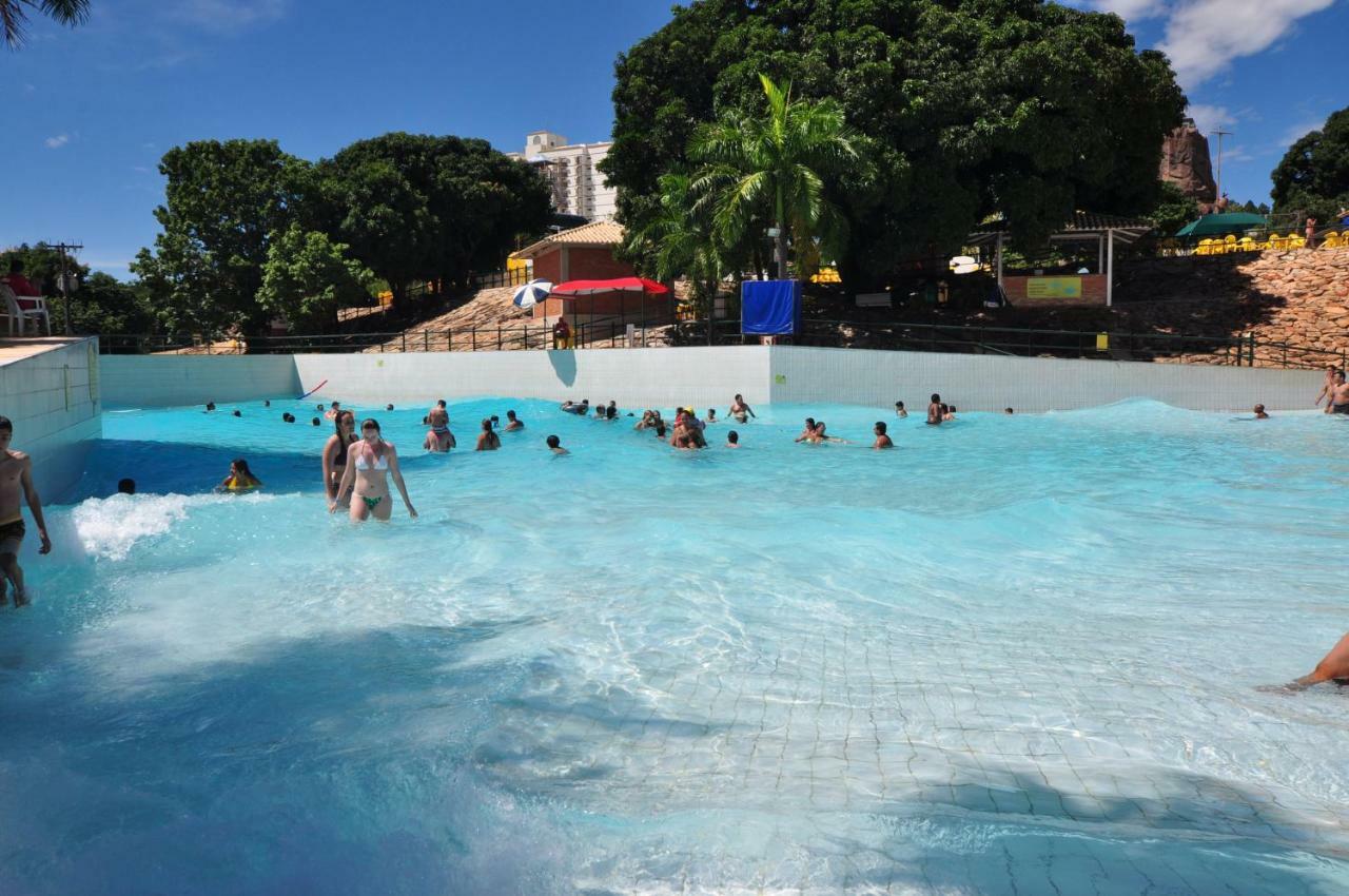 Piazza Acesso Ao Acqua Park Diroma Caldas Novas Apartment Exterior photo